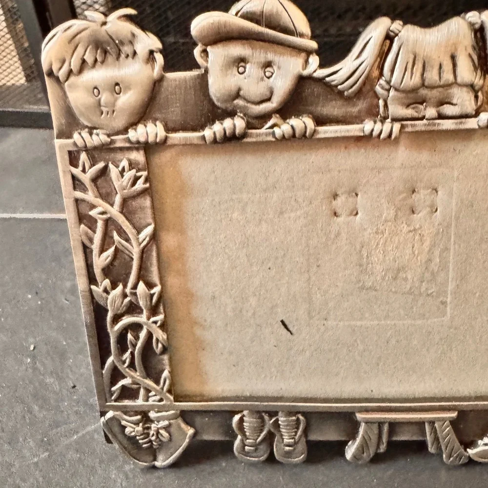 Sixtrees Pewter Tone 4x5 Picture‎ Frame Children Kids Faces Tabletop Display